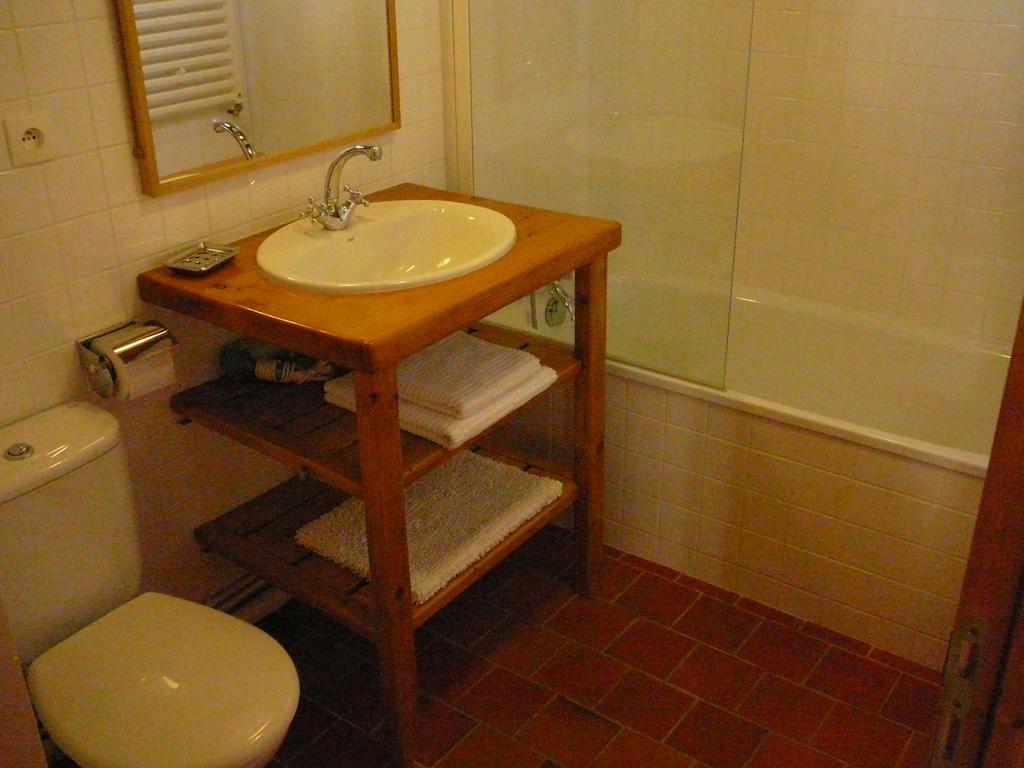 Le Clos De La Bouteille Angers Habitación foto